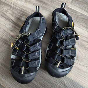Keen Sandals Man's sz 10 Newport H2 Brown waterproof